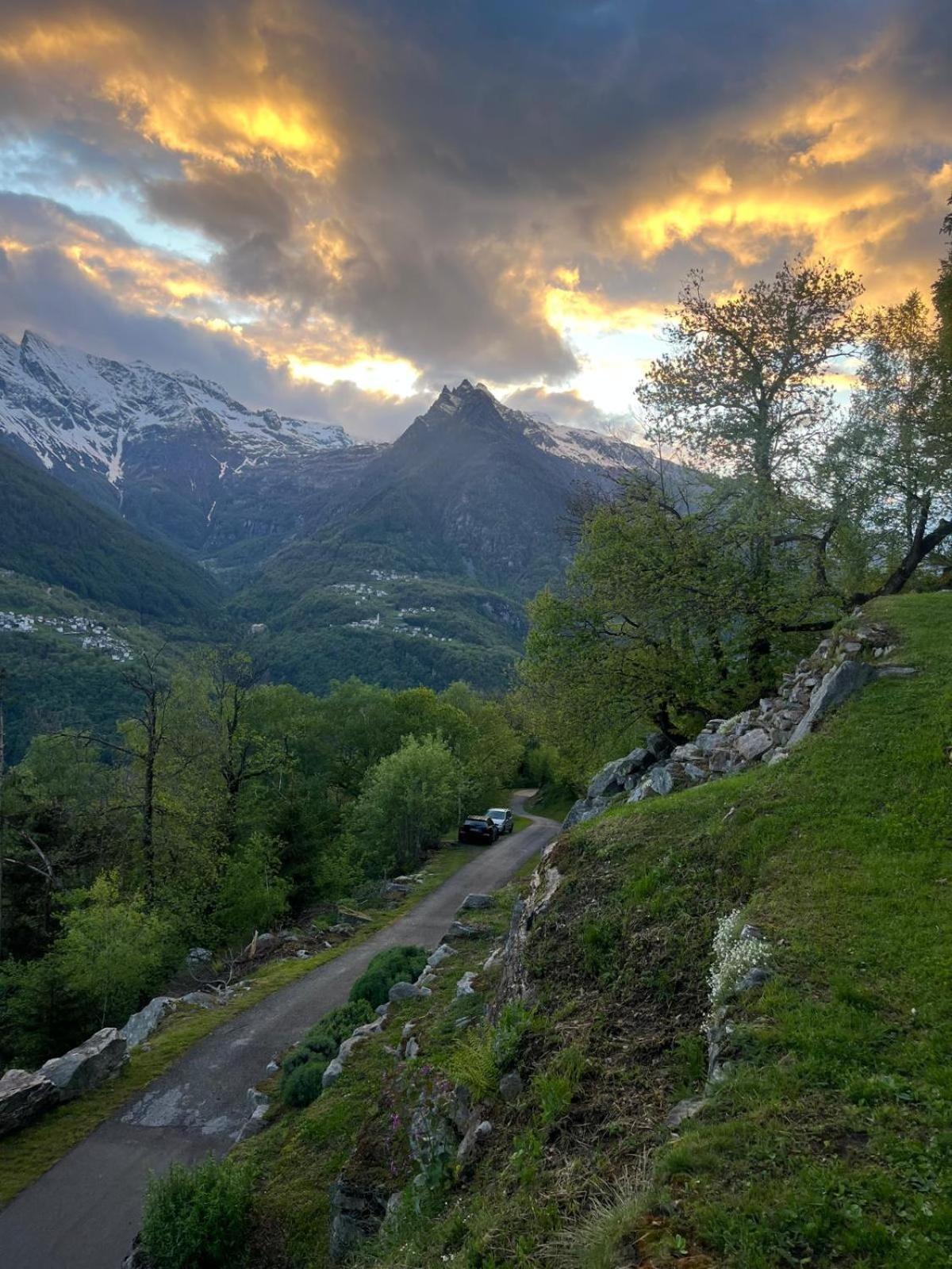 Resalbert Chalet Киавенна Экстерьер фото